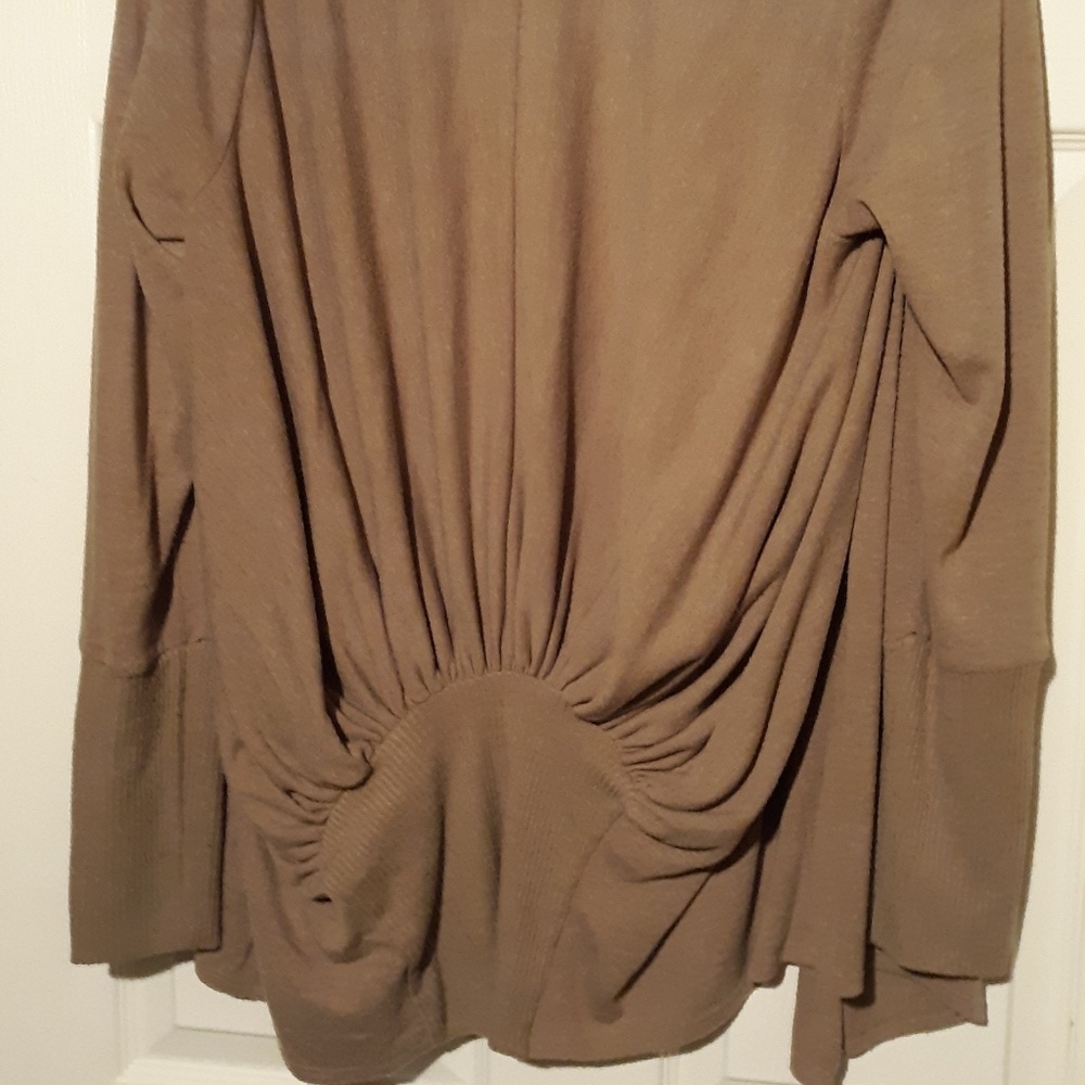 Sweater - Picture 3 of 4